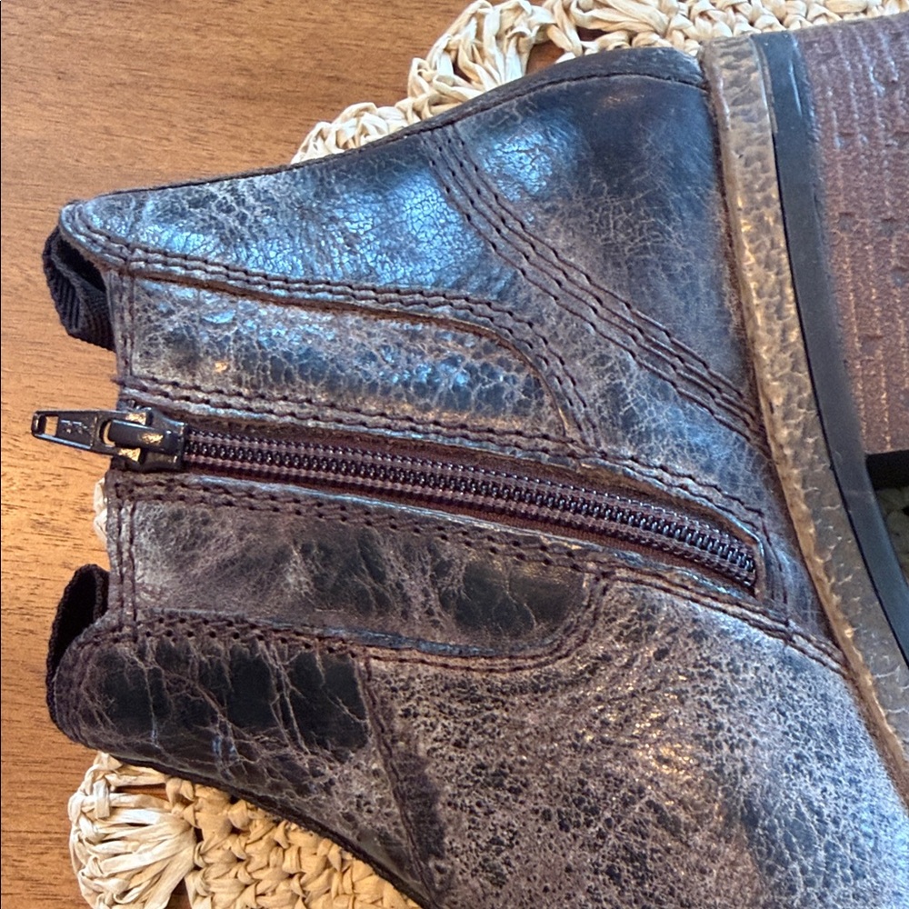 Diba True Genuine Leather Chelsea Brown Distressed Boots - Picture 10 of 11